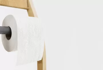 Чёрный кал (стул): когда нужно срочно обратиться к врачу