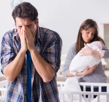 Колики у новорожденного