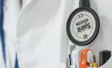 Главный гастроэнтеролог Москвы назвал процедуру, которую обязательно нужно пройти после 45 лет