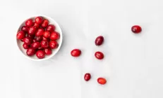Канадские учёные обнаружили неожиданные свойства клюквы
