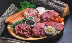 Медики объяснили, почему не стоит есть много красного мяса