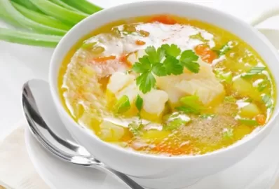 Вкусный, быстрый и недорогой суп из минтая