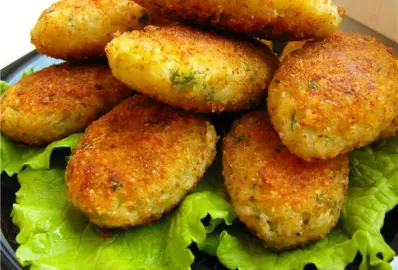 Картофельные котлеты с горошком