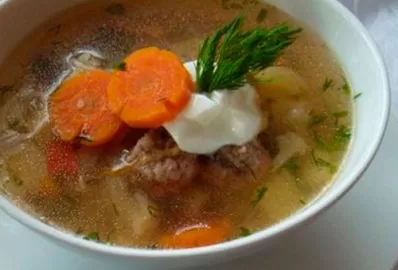 Суп с цветной капустой и фрикадельками в микроволновке