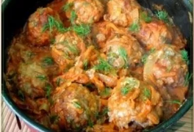 Мясные биточки с морковью