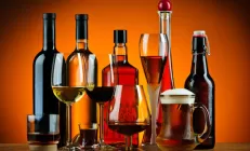Исследование: Даже умеренное употребление алкоголя повышает риск развития рака