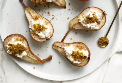 Медовые груши, запеченные с рикоттой