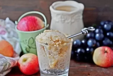 Быстрый яблочный пирог в стакане