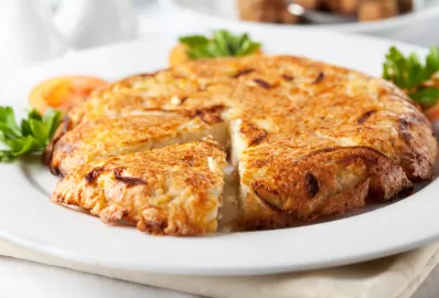 Картофельная бабка с индейкой в духовке