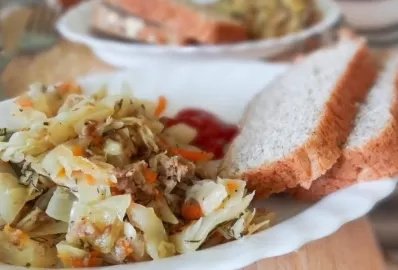 Бигус из пекинской капусты с фаршем