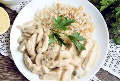 Фрикасе из индейки с цуккини