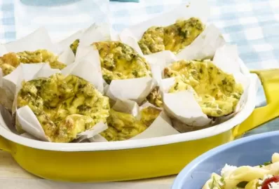 Мини-фриттаты с кабачком и куриным филе