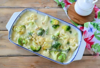 Гратен из брокколи и цветной капусты