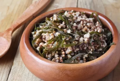 Гречневая каша с морской капустой