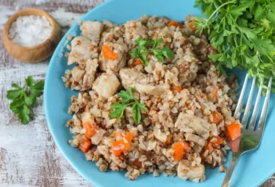 Гречневый плов с индейкой