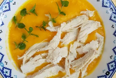 Куриная грудка с тыквенным пюре