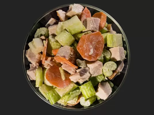 Стол №5. Салат из индейки, сельдерея и моркови - рецепт приготовления