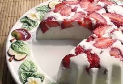 Творожно-ягодный десерт