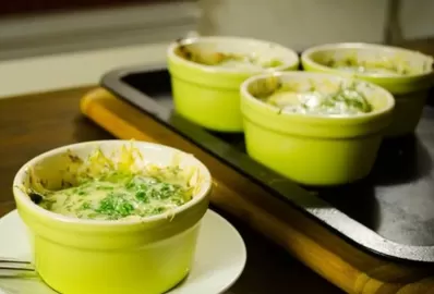 Творожный жульен из кабачков