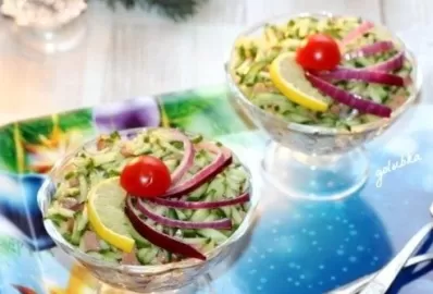 Салат из кеты с овощами