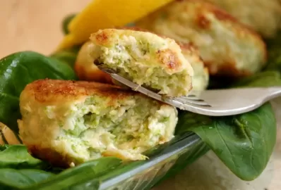 Котлеты из куриного фарша и кабачка