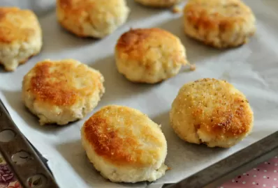 Рыбные котлеты из минтая в духовке