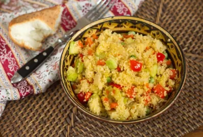 Летний салат из запеченных овощей с кускусом