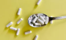 БАДы – это не только травки. Витамины, минералы, омега и пробиотики тоже могут навредить печени