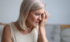 Медики нашли способ снизить риск жирового гепатоза после менопаузы