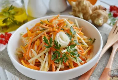 Витаминный салат из сырой тыквы и топинамбура