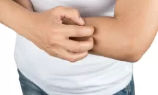 Профессор Кутушов рассказал, по каким внешним признакам можно заподозрить проблемы с печенью