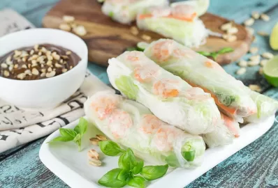 Спринг-роллы с креветками