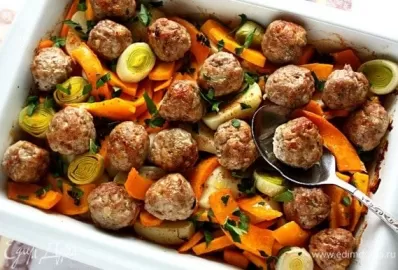 Тыква с фрикадельками в духовке