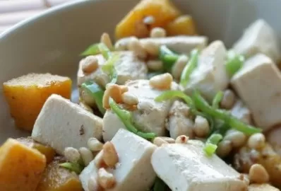 Тыква с тофу и зелёной гречкой