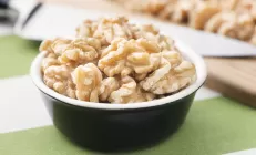 Учёные: Грецкие орехи снижают уровень плохого холестерина в организме