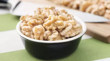 Учёные: Грецкие орехи снижают уровень плохого холестерина в организме