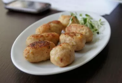 Котлеты из телятины с сельдереем в духовке