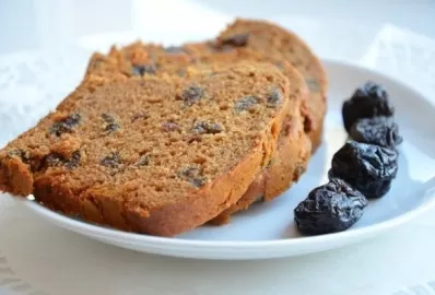 Кекс с черносливом