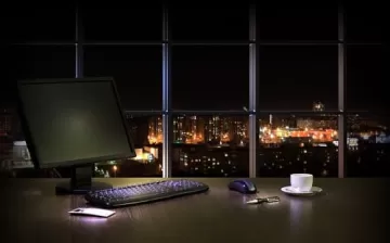 Ночная работа повышает у женщин риск развития рака желудка