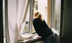 Учёные: Открытое на ночь окно поможет предотвратить ожирение и диабет